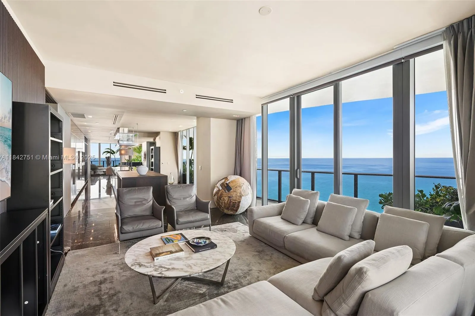 19575 Collins Ave, #38