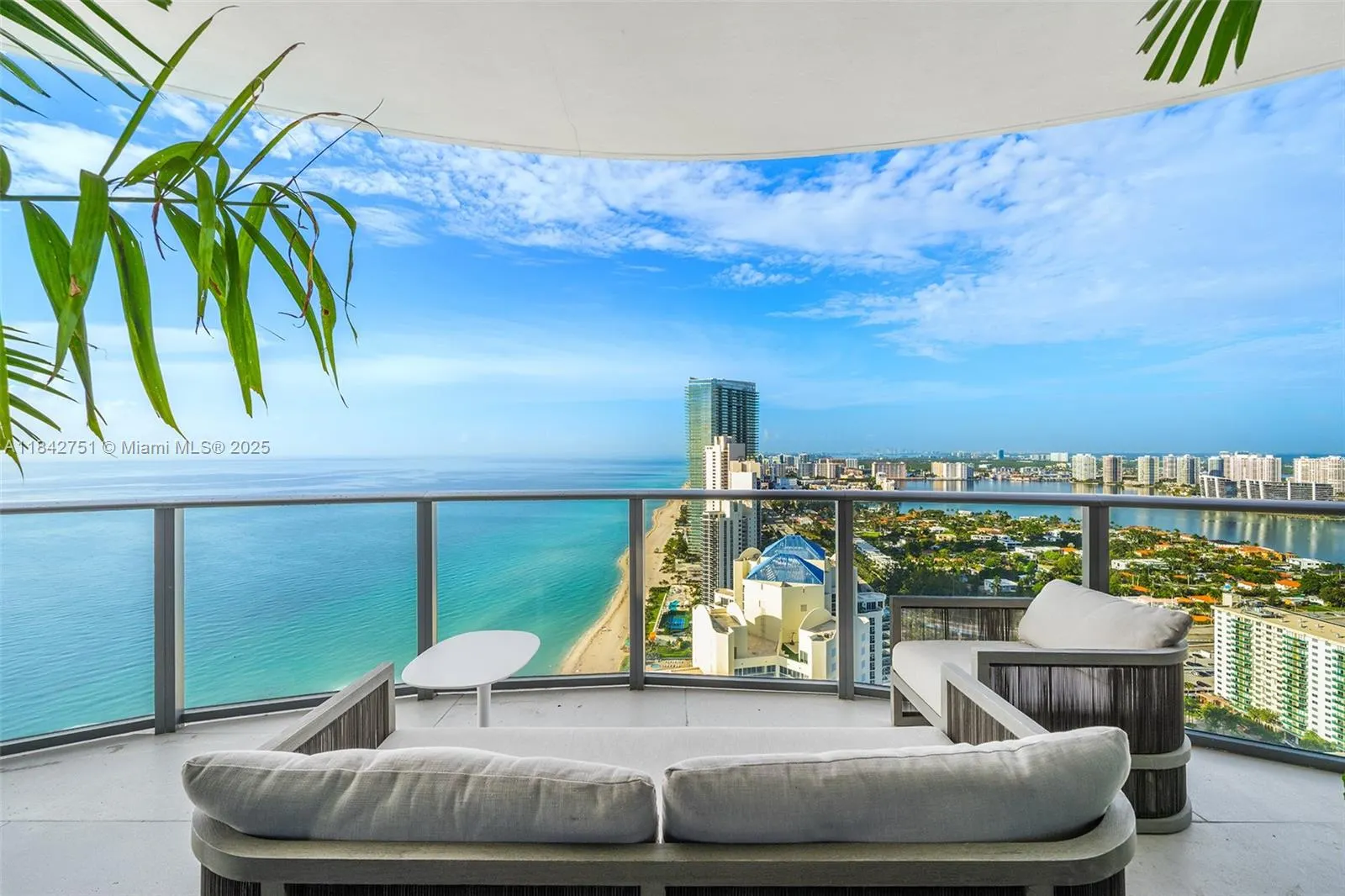 19575 Collins Ave, #38