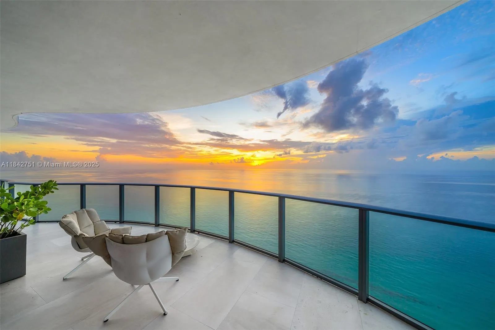 19575 Collins Ave, #38