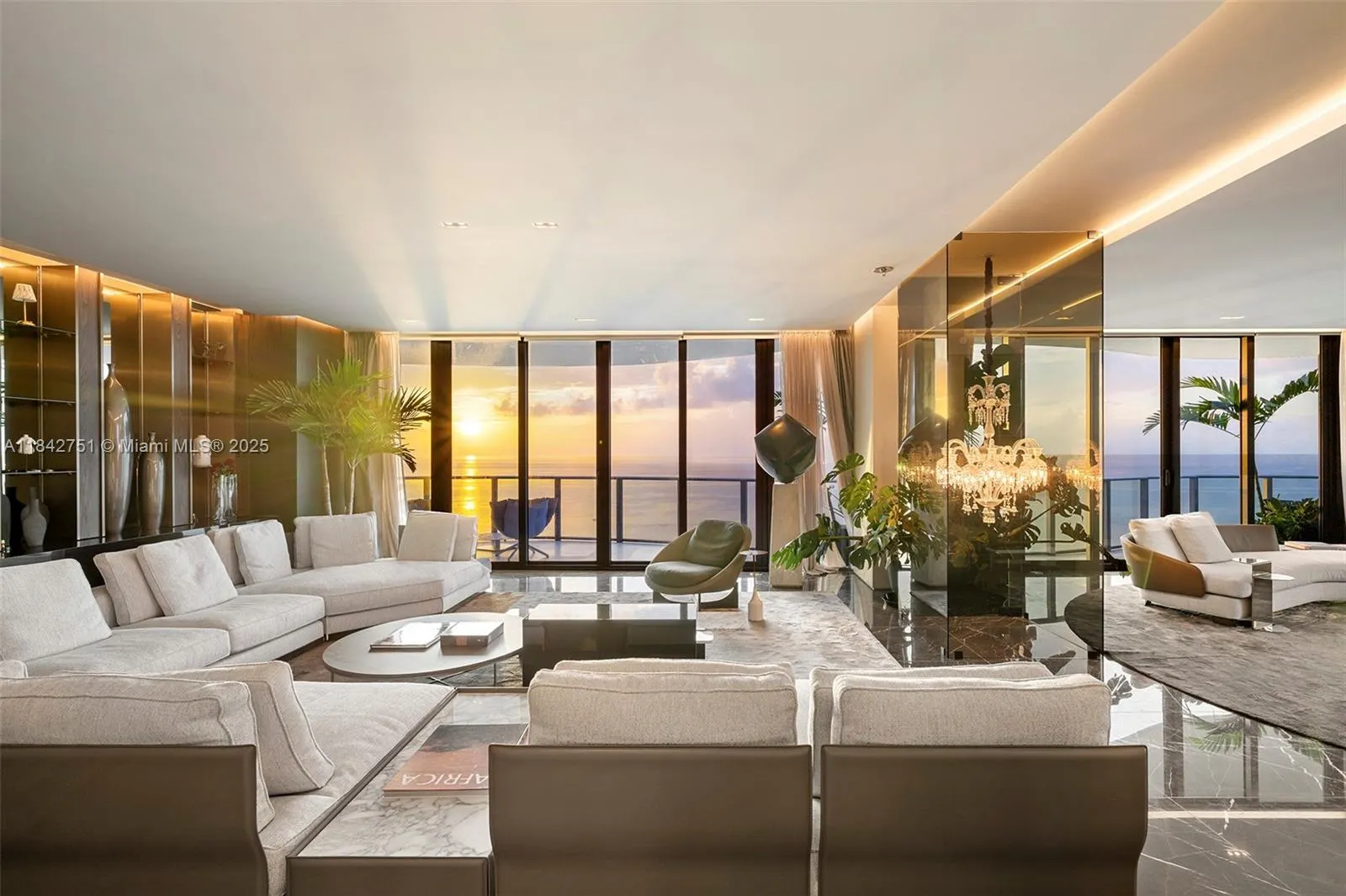 19575 Collins Ave, #38