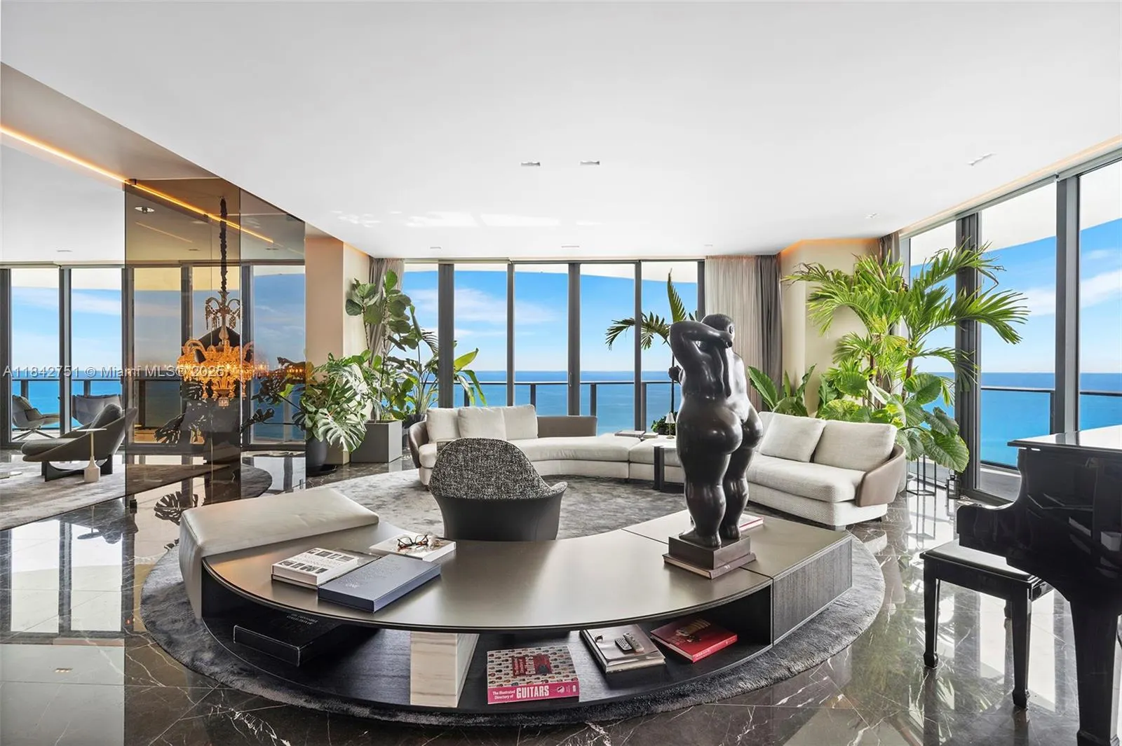 19575 Collins Ave, #38