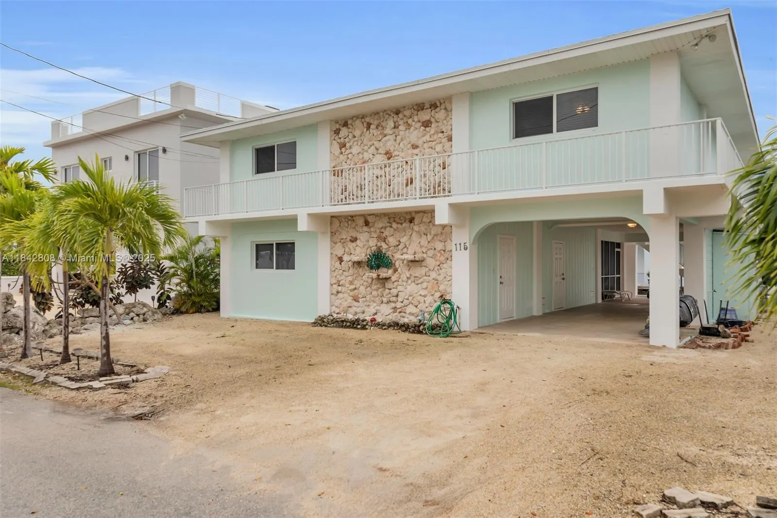 115 Primrose Ln