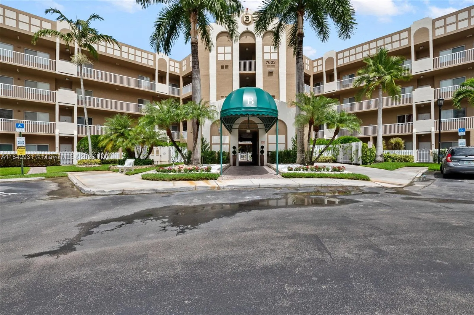7623 Southampton Ter, #204