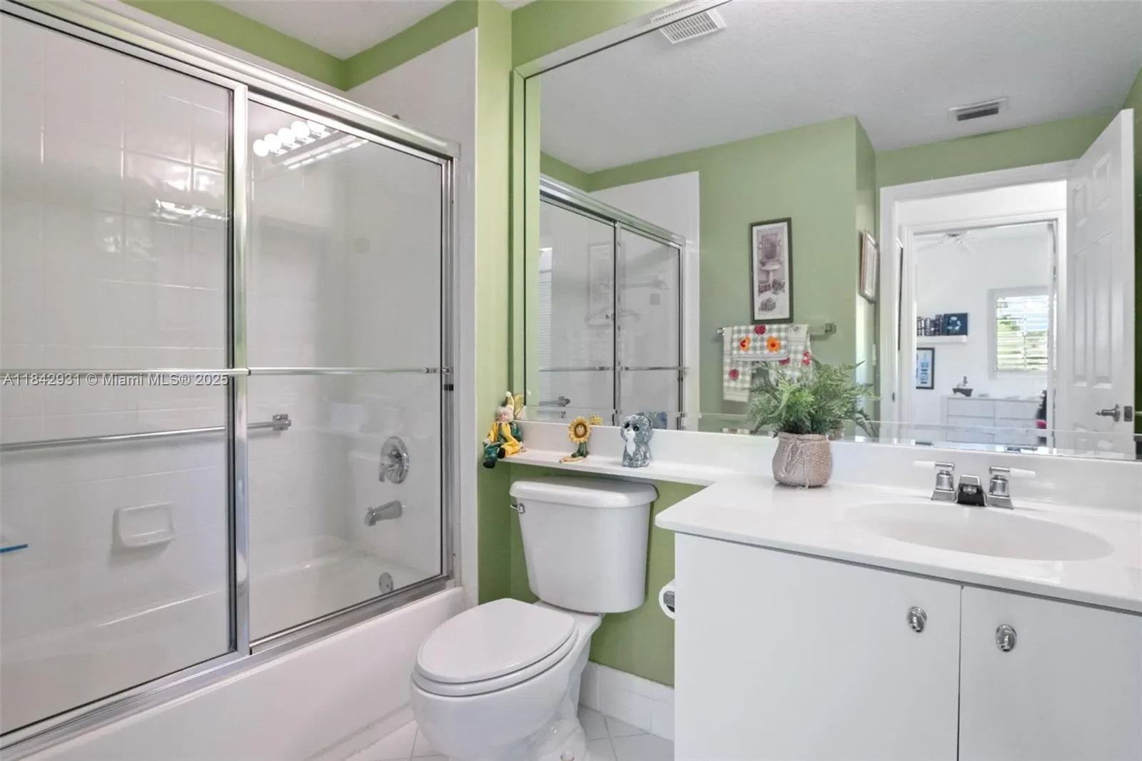 7623 Southampton Ter, #204