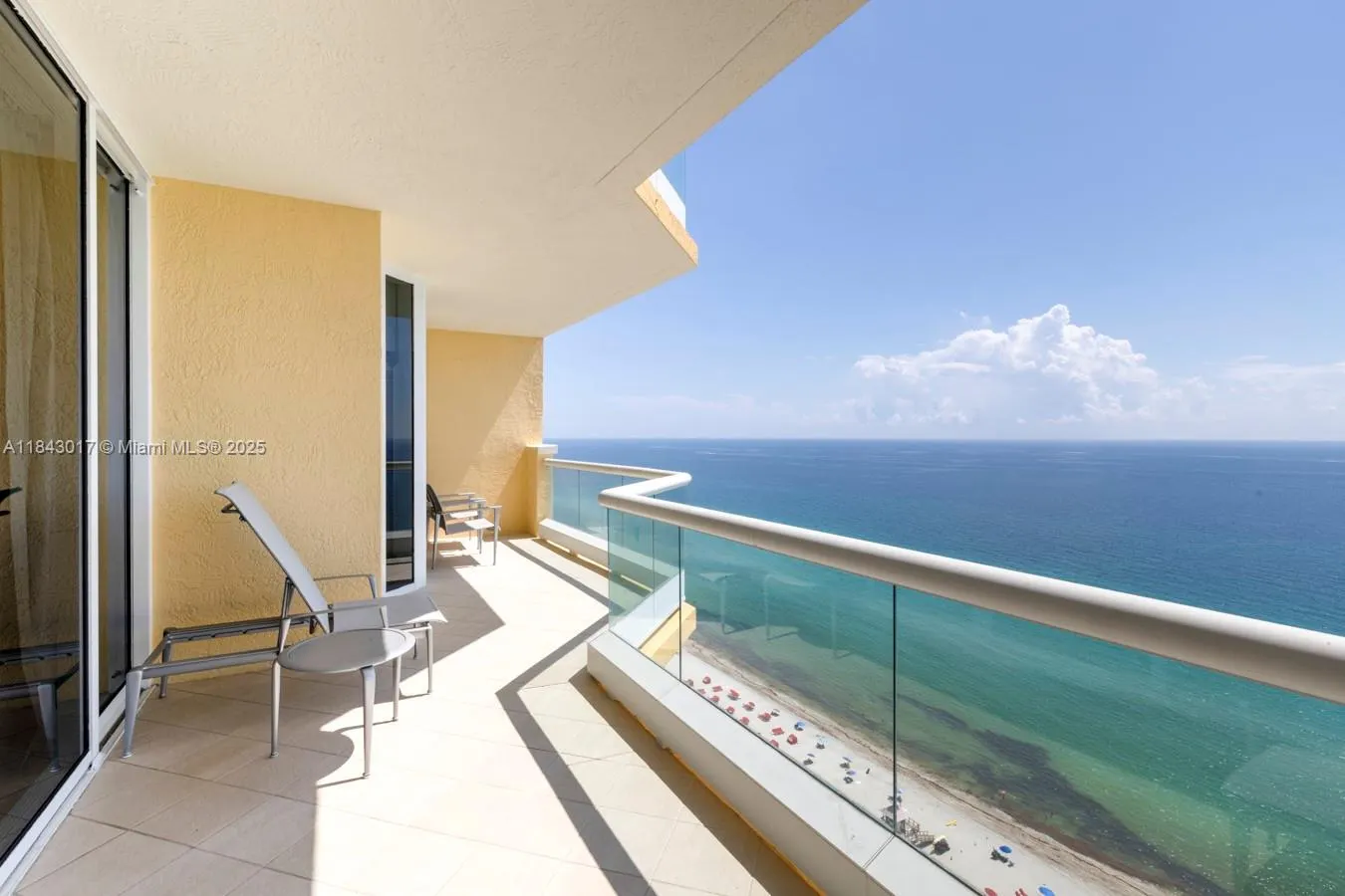 17875 Collins Ave, #2703