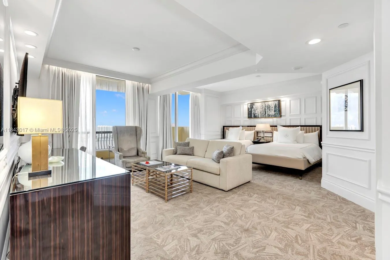 17875 Collins Ave, #2703