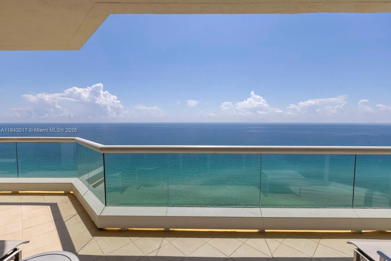 17875 Collins Ave, #2703