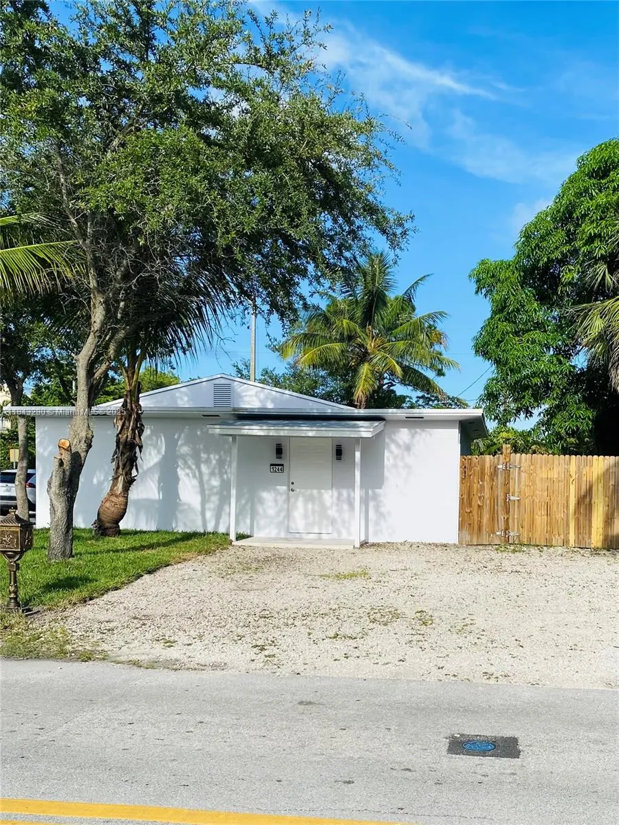 1244 NW 1st Ave
