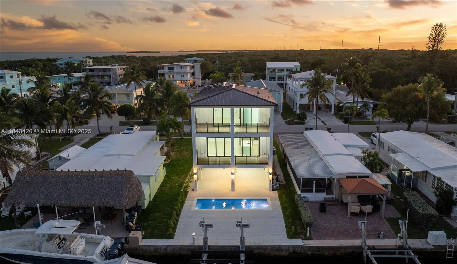 27 Ocean Dr
