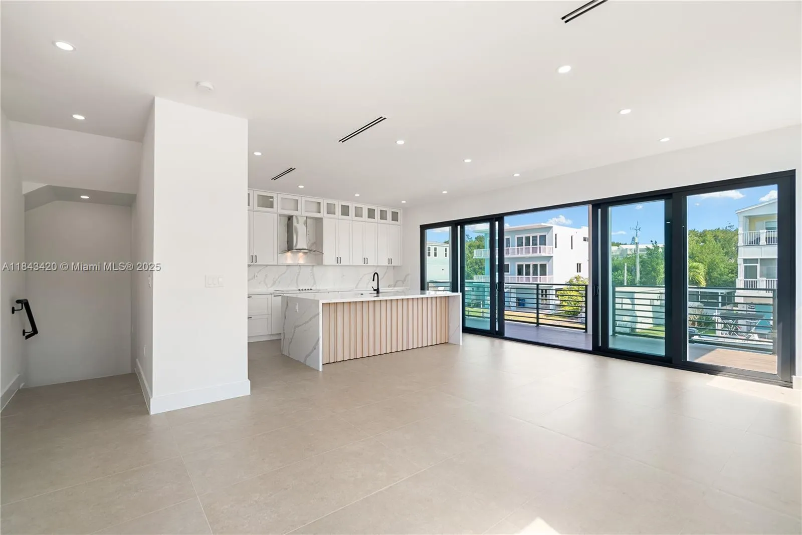 27 Ocean Dr