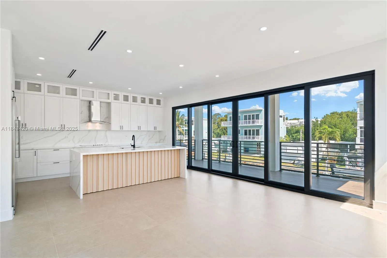 27 Ocean Dr