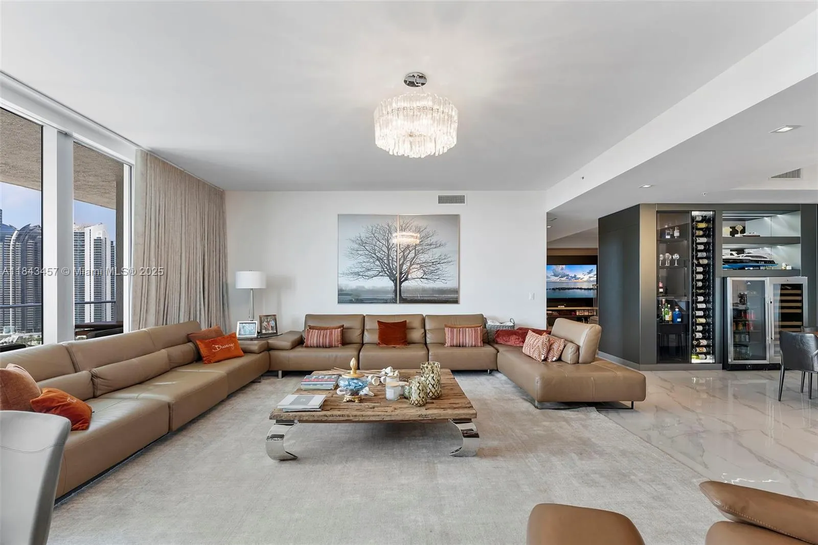 330 Sunny Isles Blvd, #5-LPH03