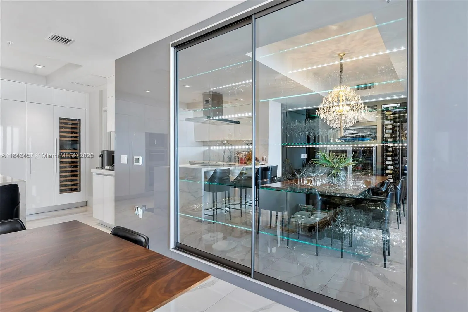 330 Sunny Isles Blvd, #5-LPH03