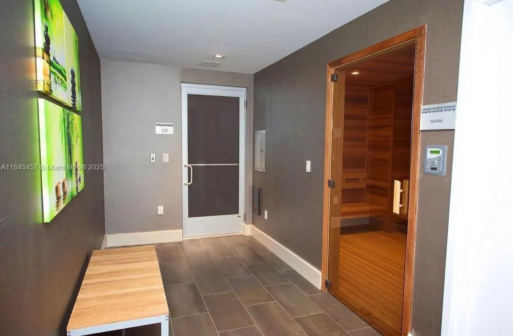 330 Sunny Isles Blvd, #5-LPH03