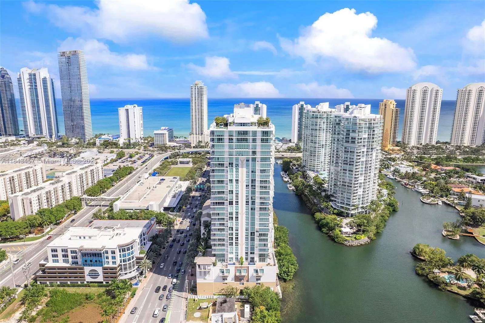 330 Sunny Isles Blvd, #5-LPH03