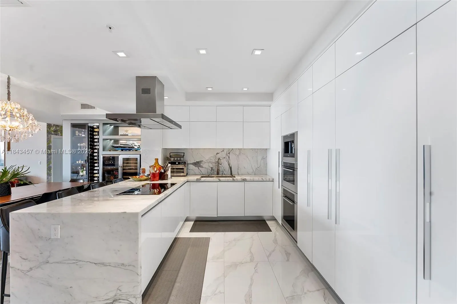 330 Sunny Isles Blvd, #5-LPH03