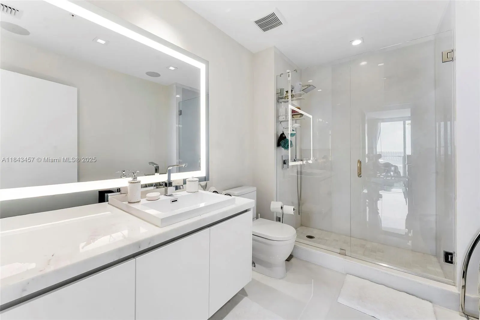 330 Sunny Isles Blvd, #5-LPH03