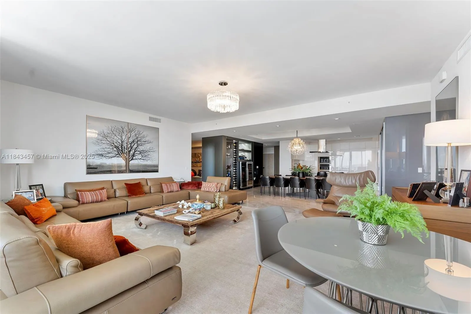 330 Sunny Isles Blvd, #5-LPH03