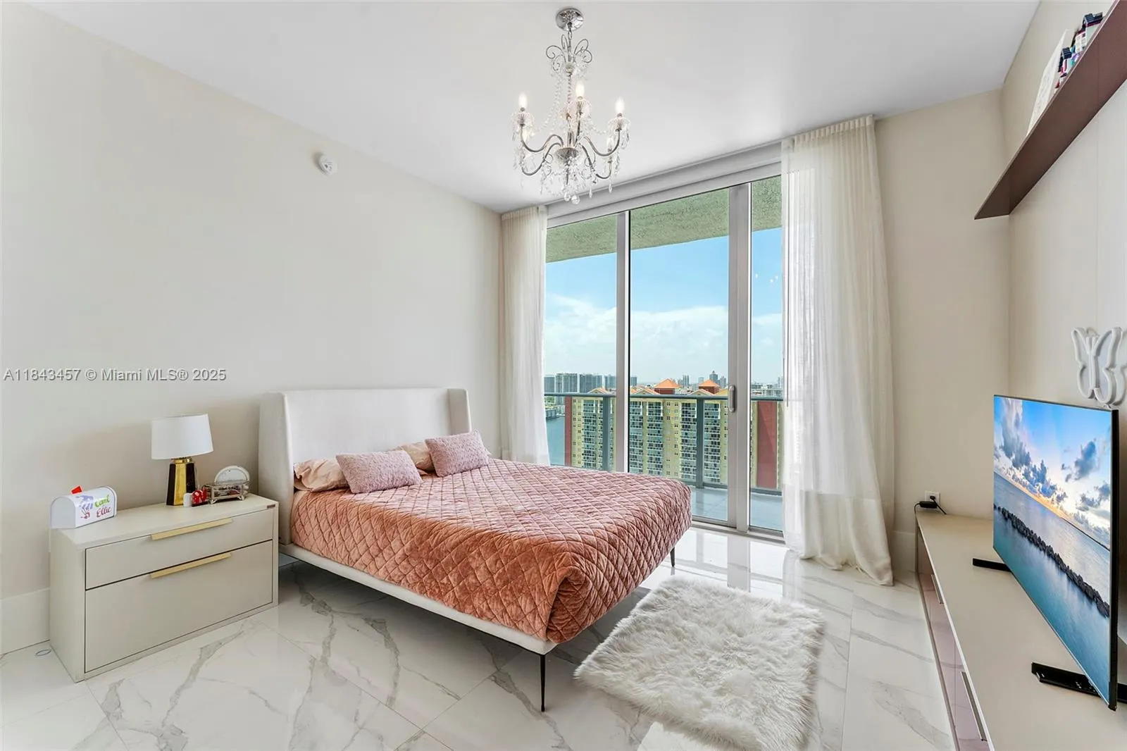330 Sunny Isles Blvd, #5-LPH03