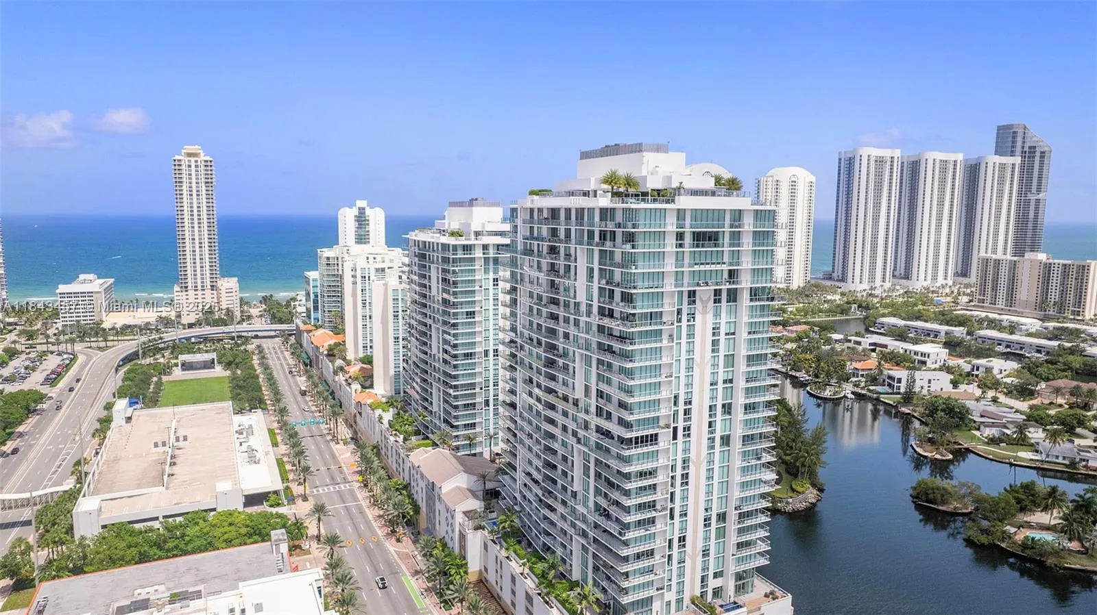 330 Sunny Isles Blvd, #5-LPH03
