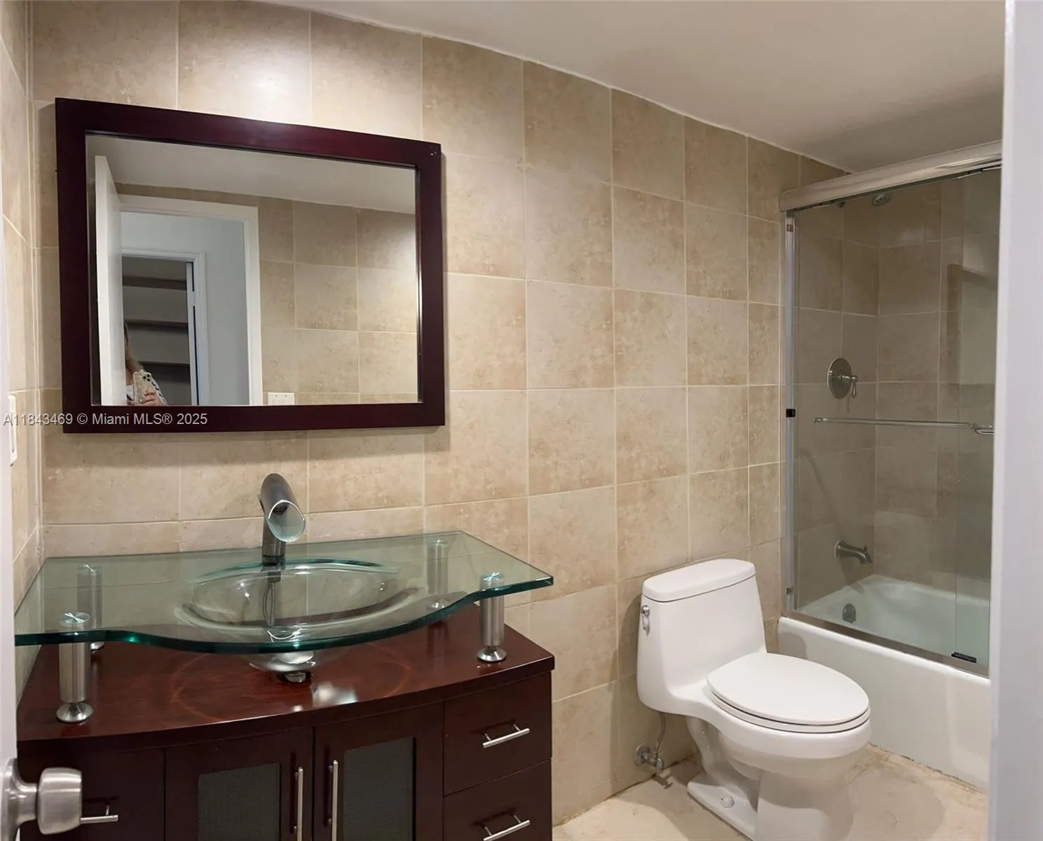 19390 Collins Ave, #207