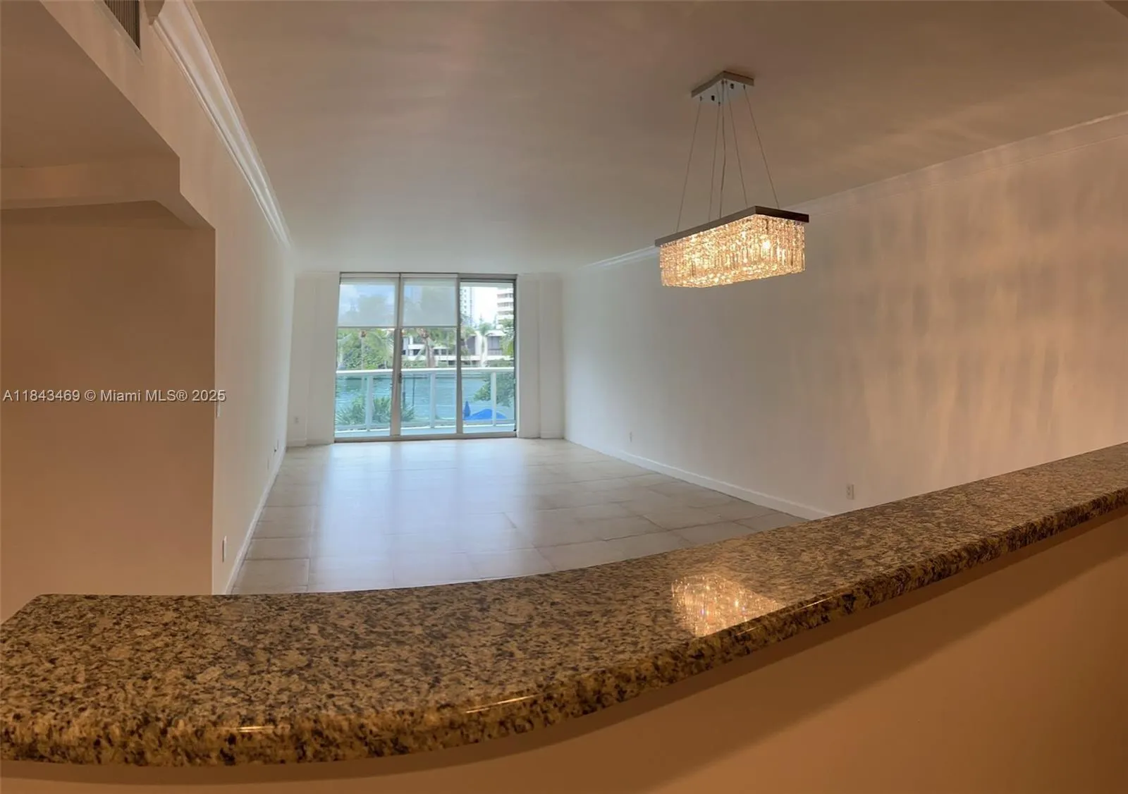 19390 Collins Ave, #207