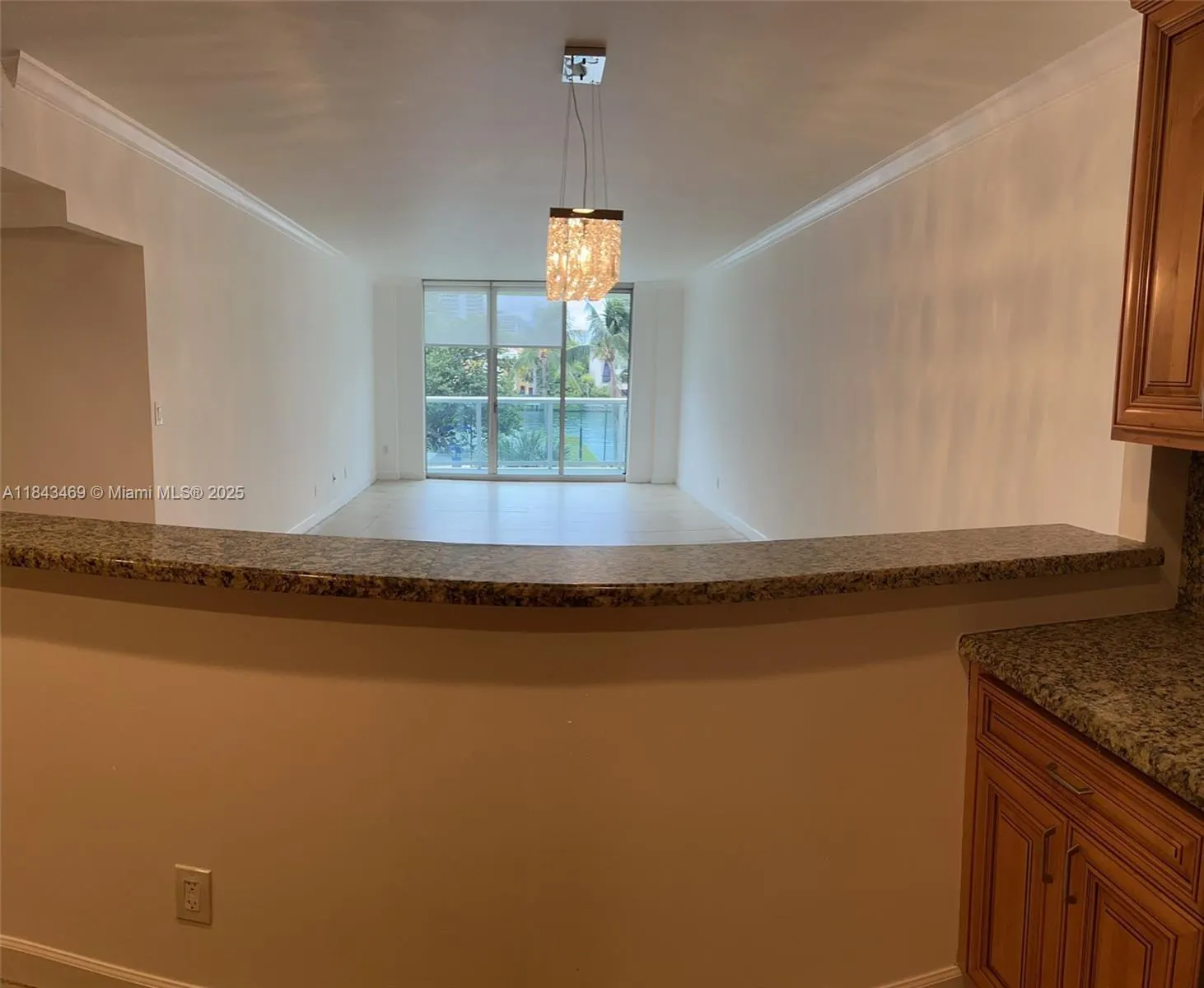 19390 Collins Ave, #207