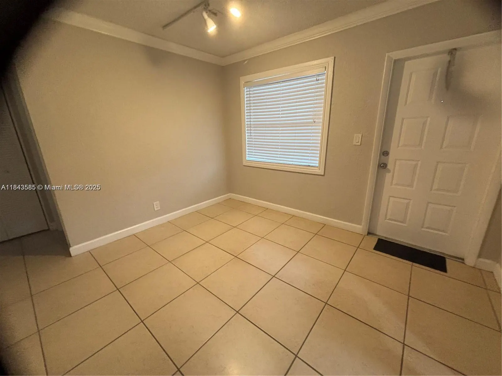 4871 NW 9th, #4871