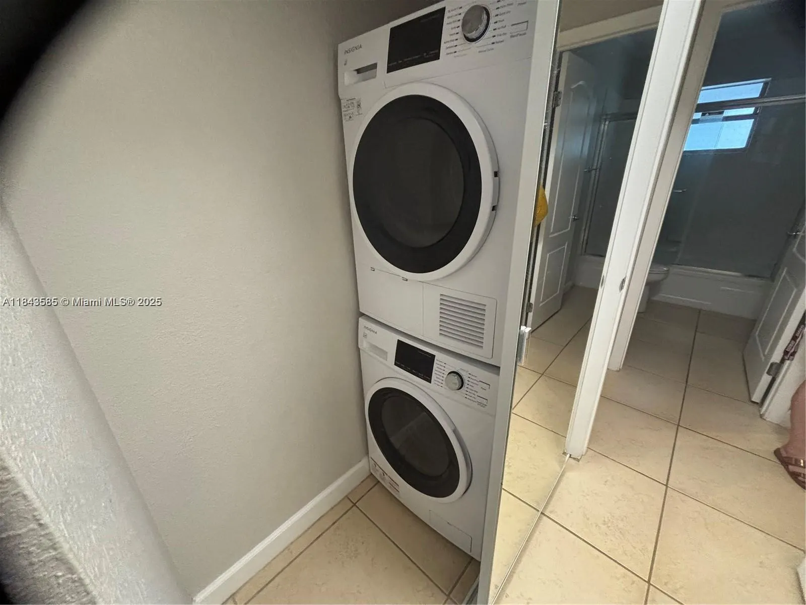 4871 NW 9th, #4871