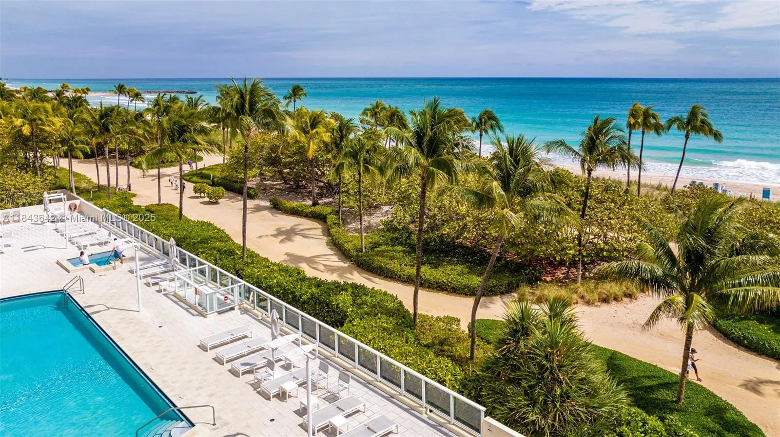 10185 Collins Ave, #1211