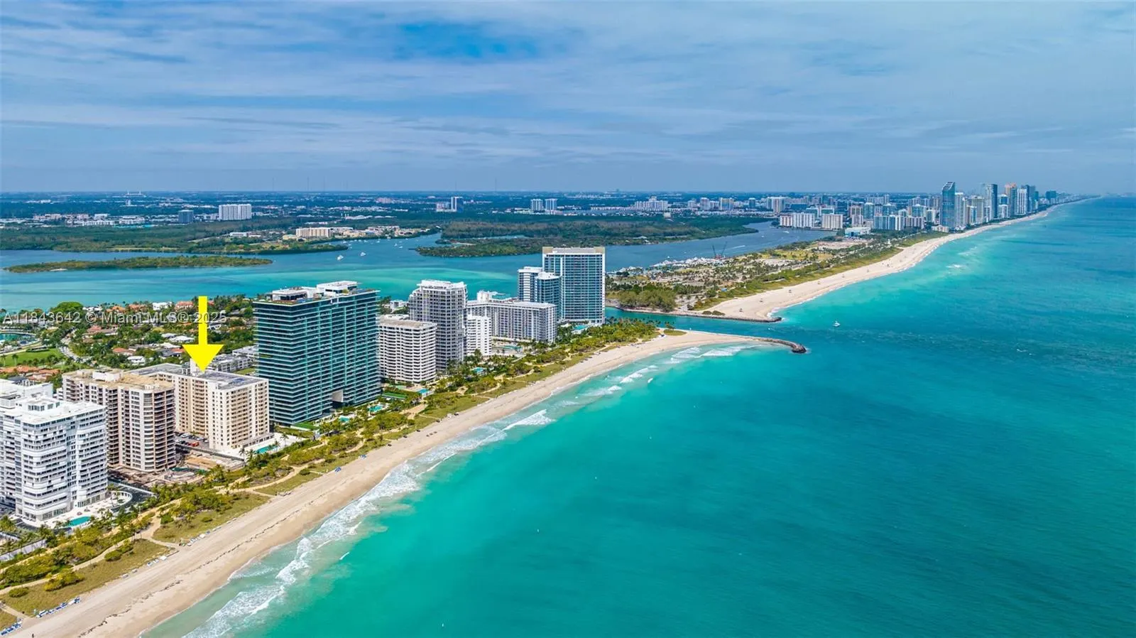 10185 Collins Ave, #1211