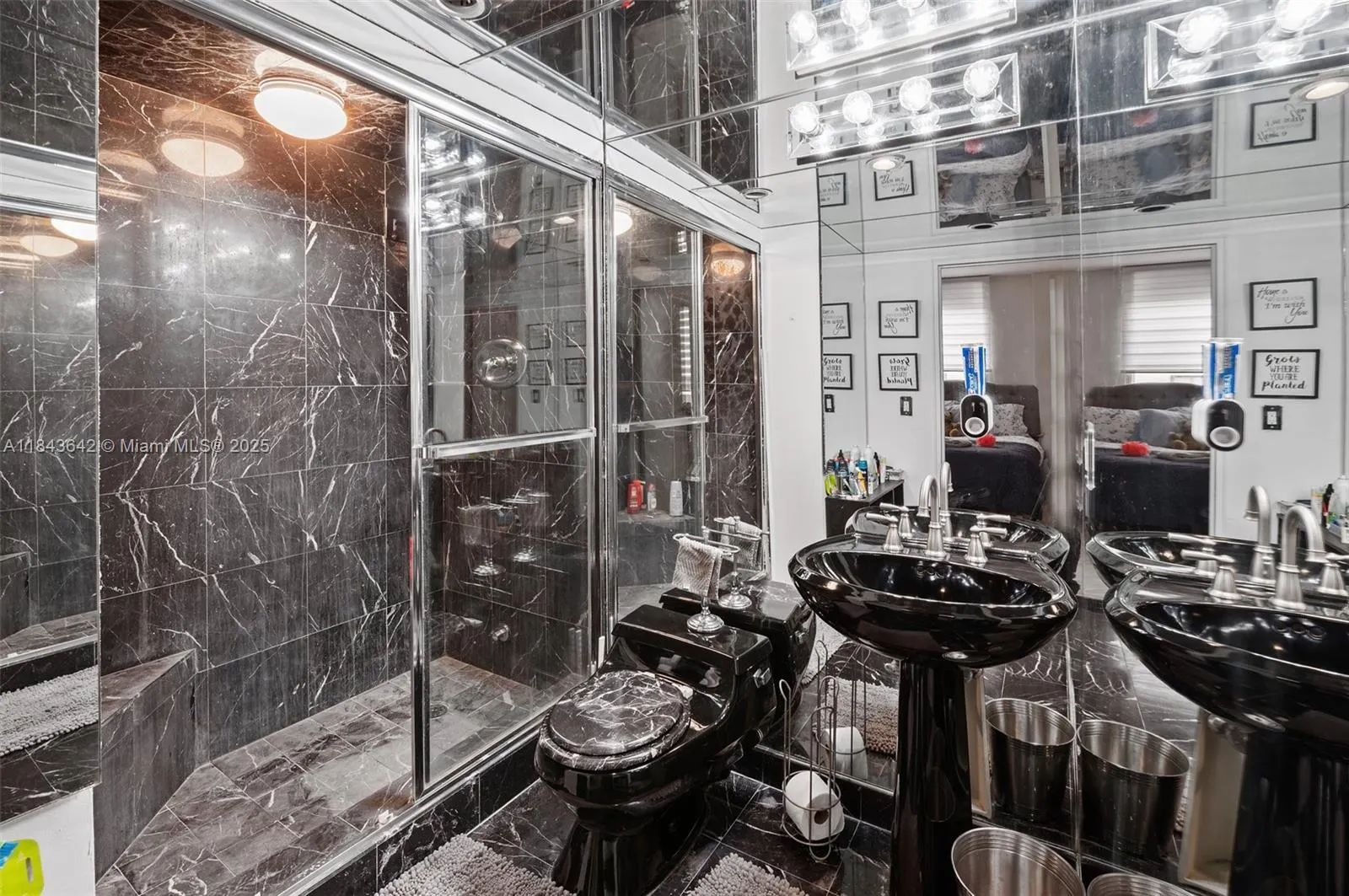 10185 Collins Ave, #1211