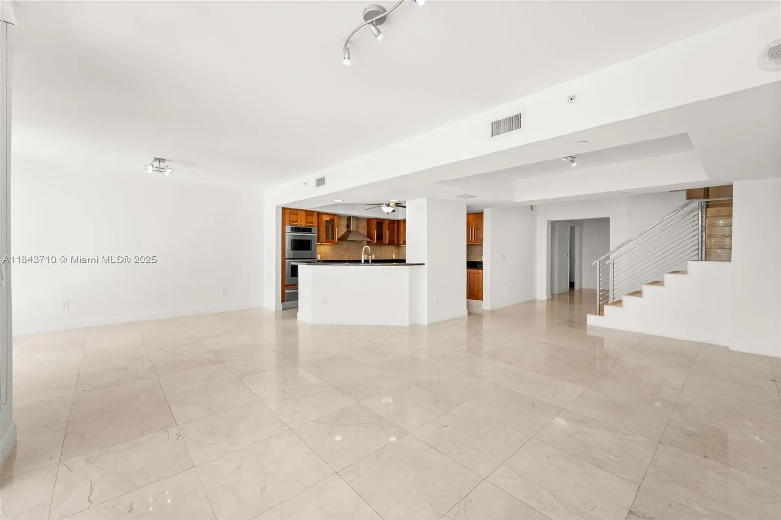 3301 NE 183rd St, #508