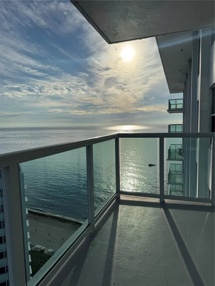 3550 Galt Ocean Dr, #1910