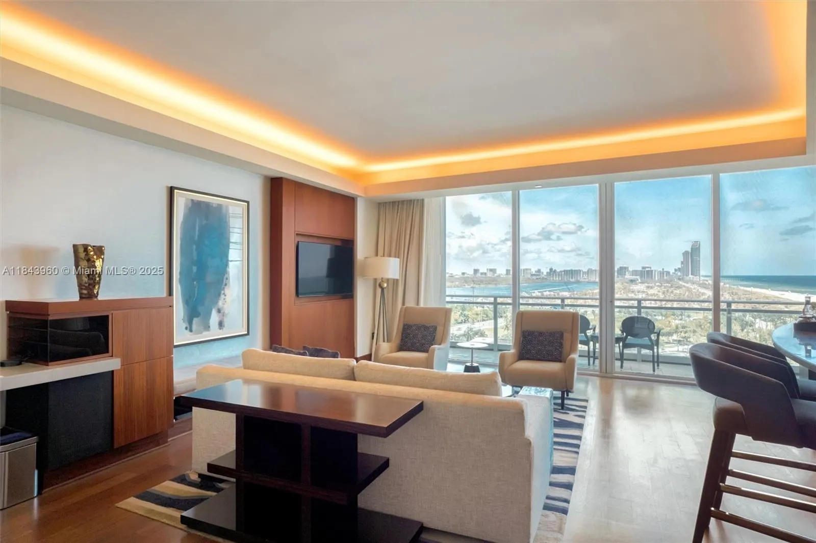 10295 Collins Ave #1014