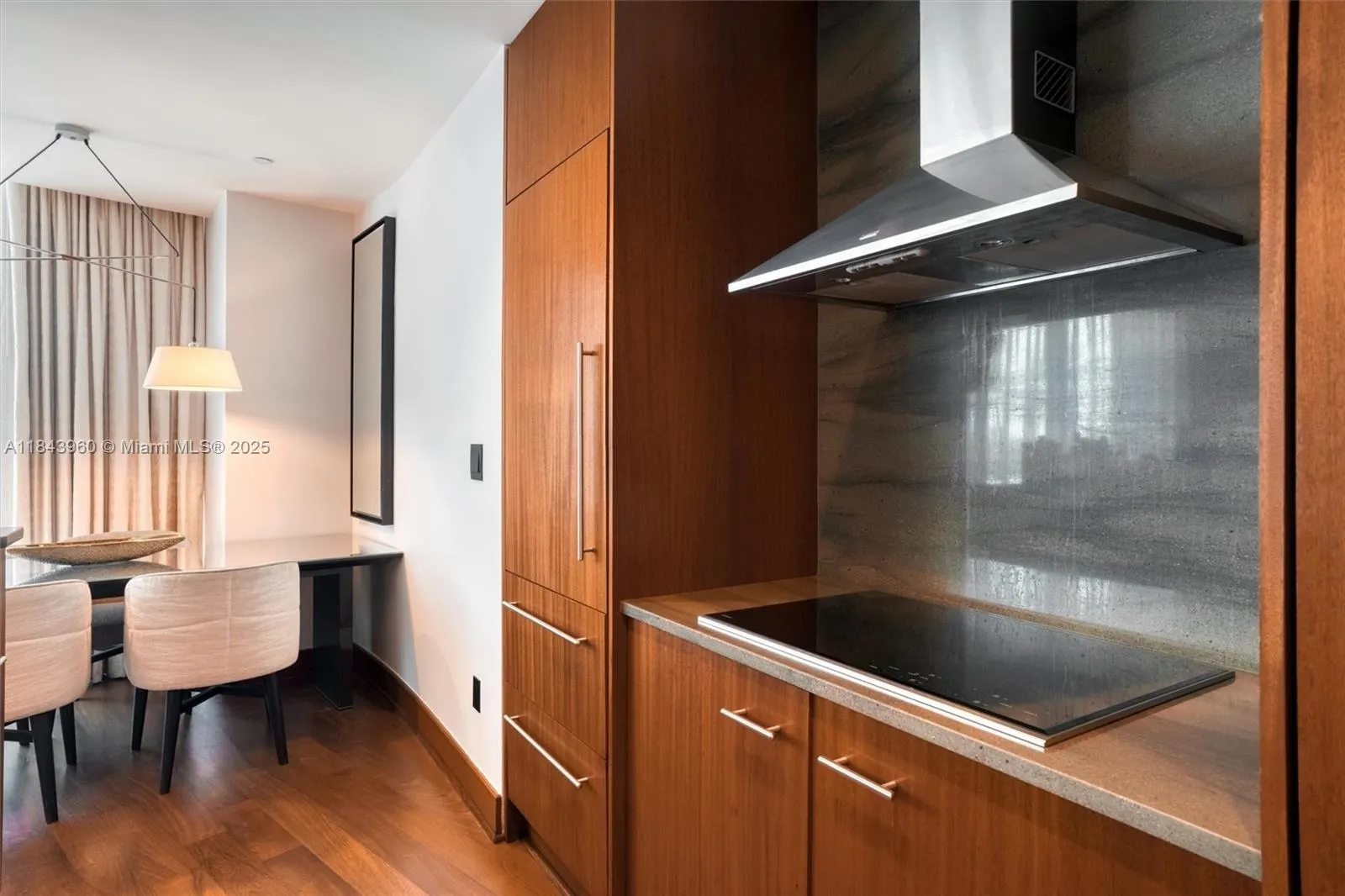 10295 Collins Ave #1014