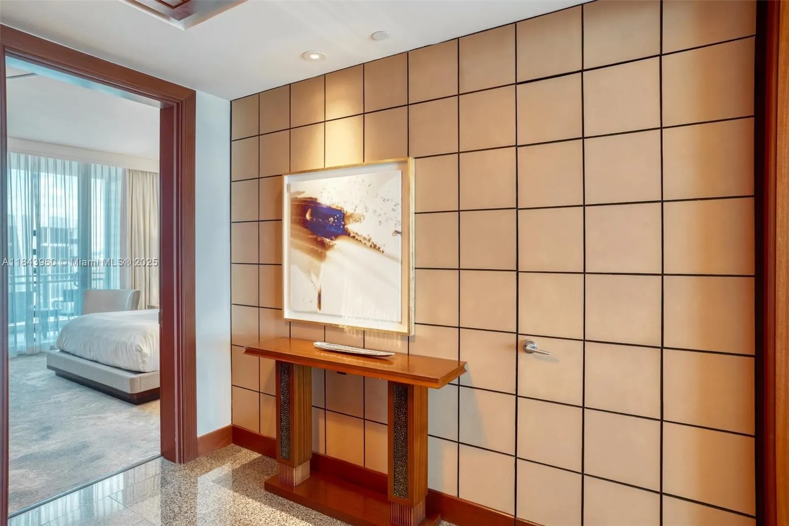 10295 Collins Ave #1014