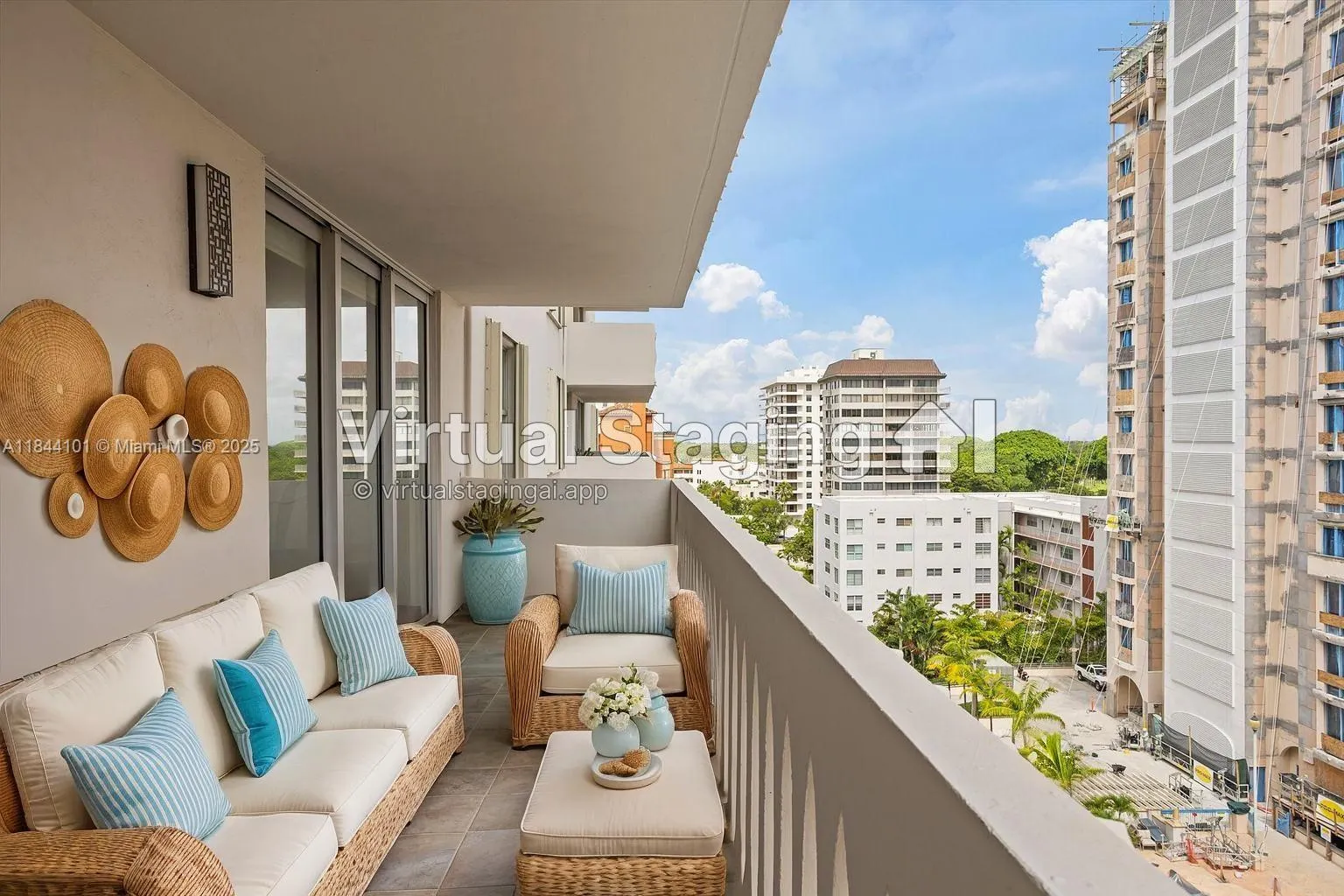 625 Biltmore Way, #902