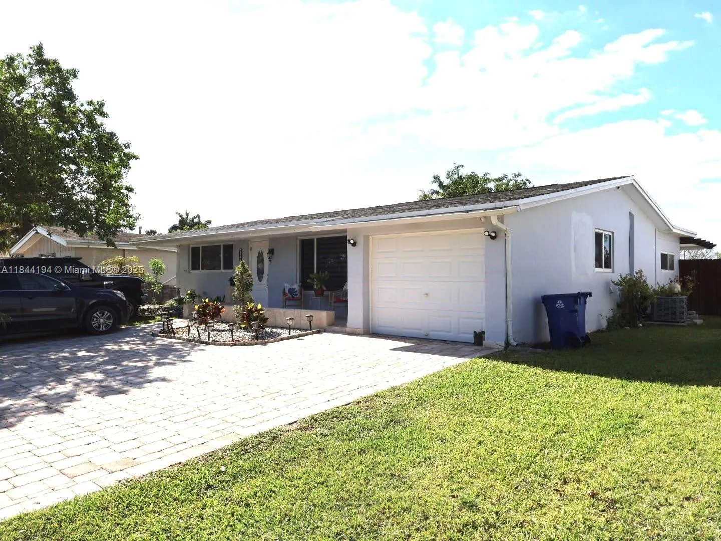 9170 NW 24th Pl