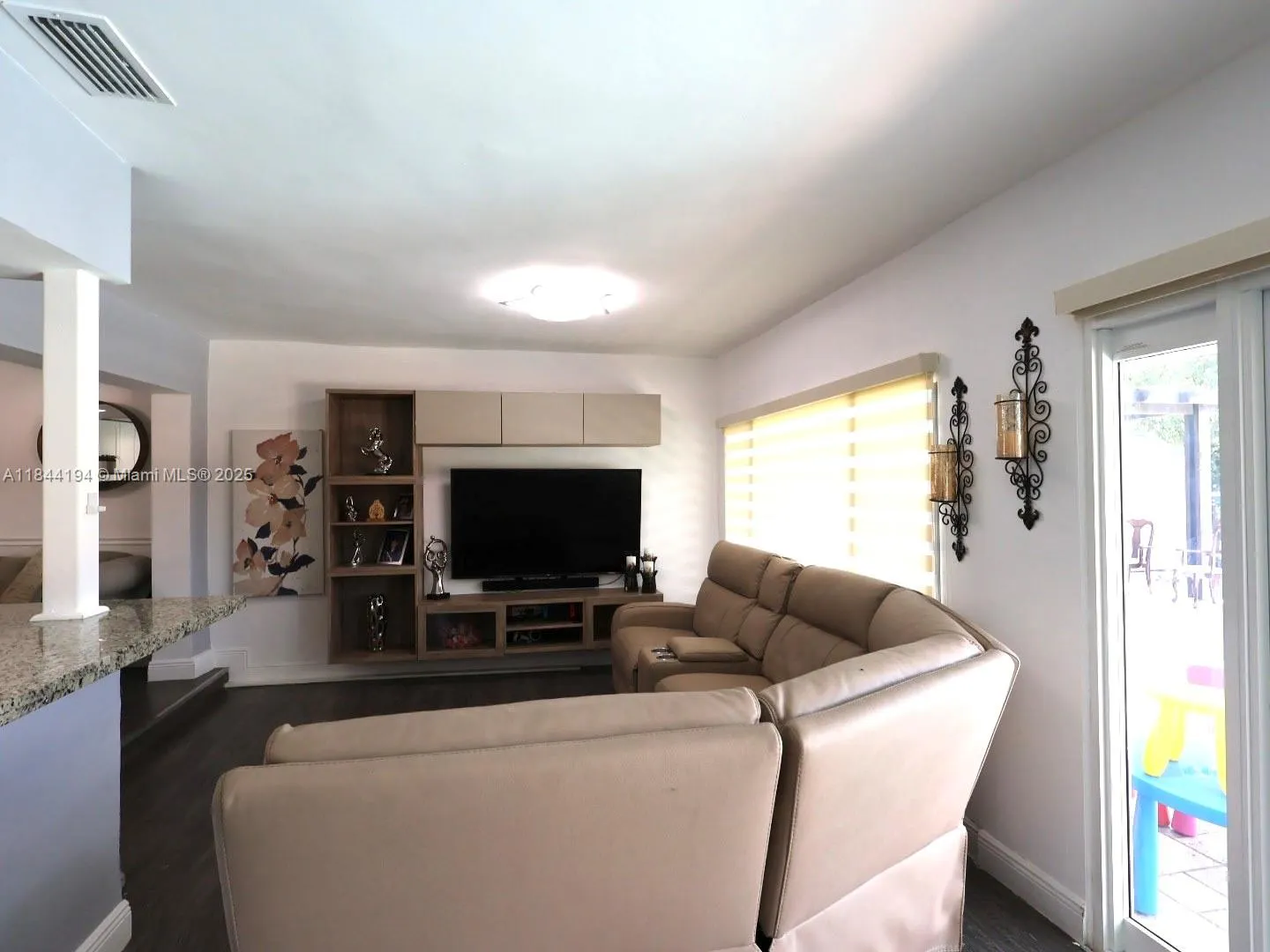 9170 NW 24th Pl