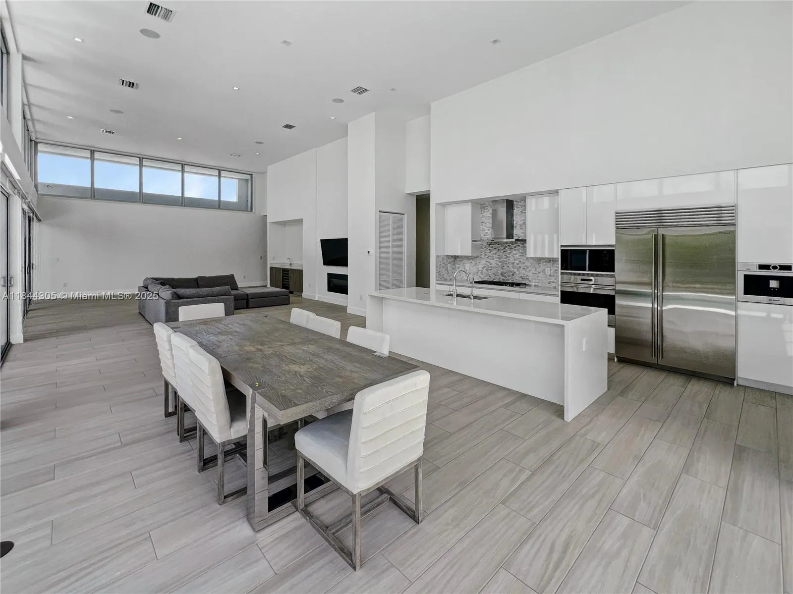 16582 S Botaniko Dr S
