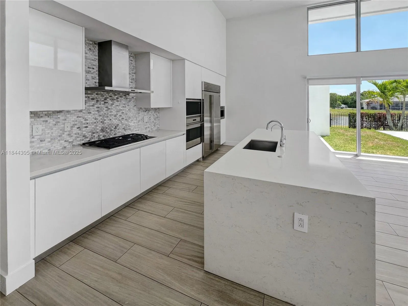 16582 S Botaniko Dr S