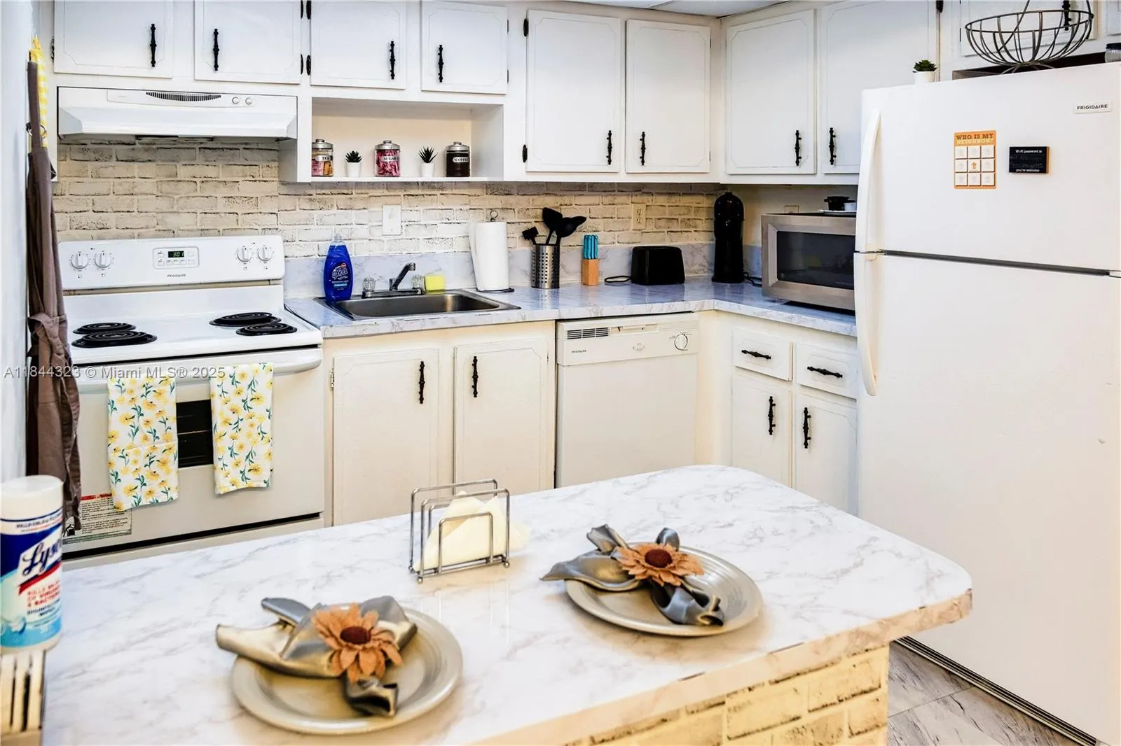 7300 NW 17th St, #415
