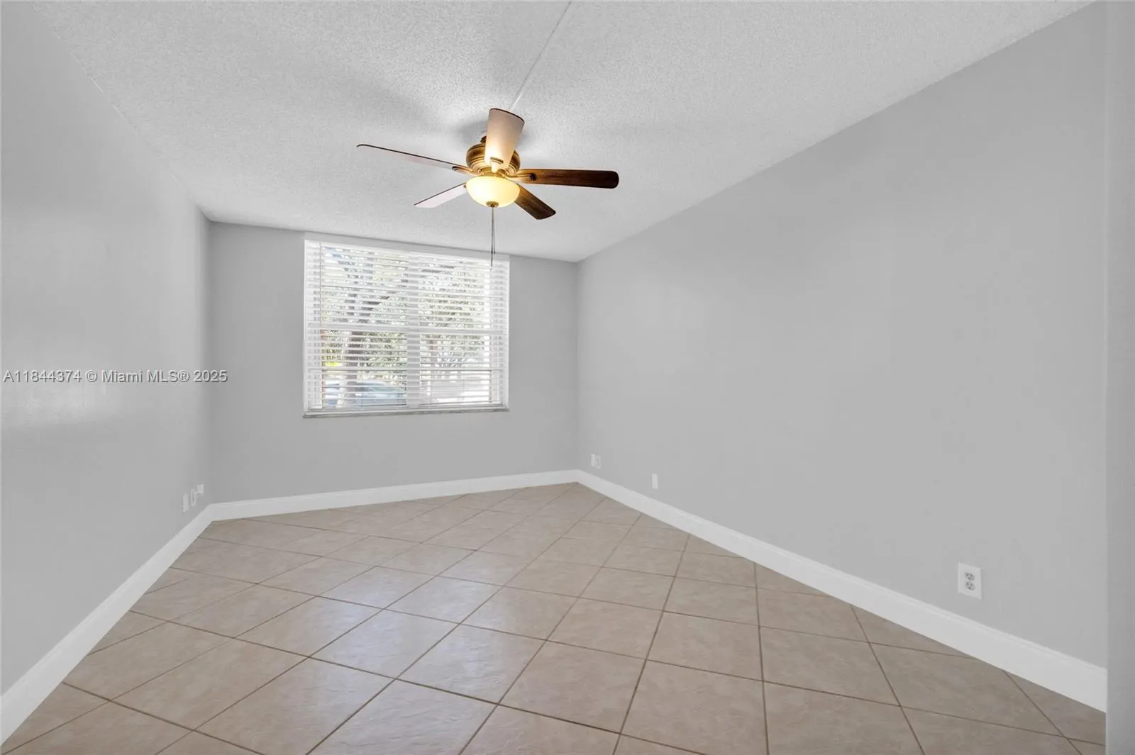 6600 Cypress Rd, #106