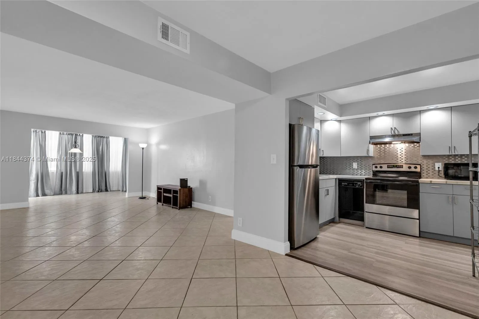 6600 Cypress Rd, #106