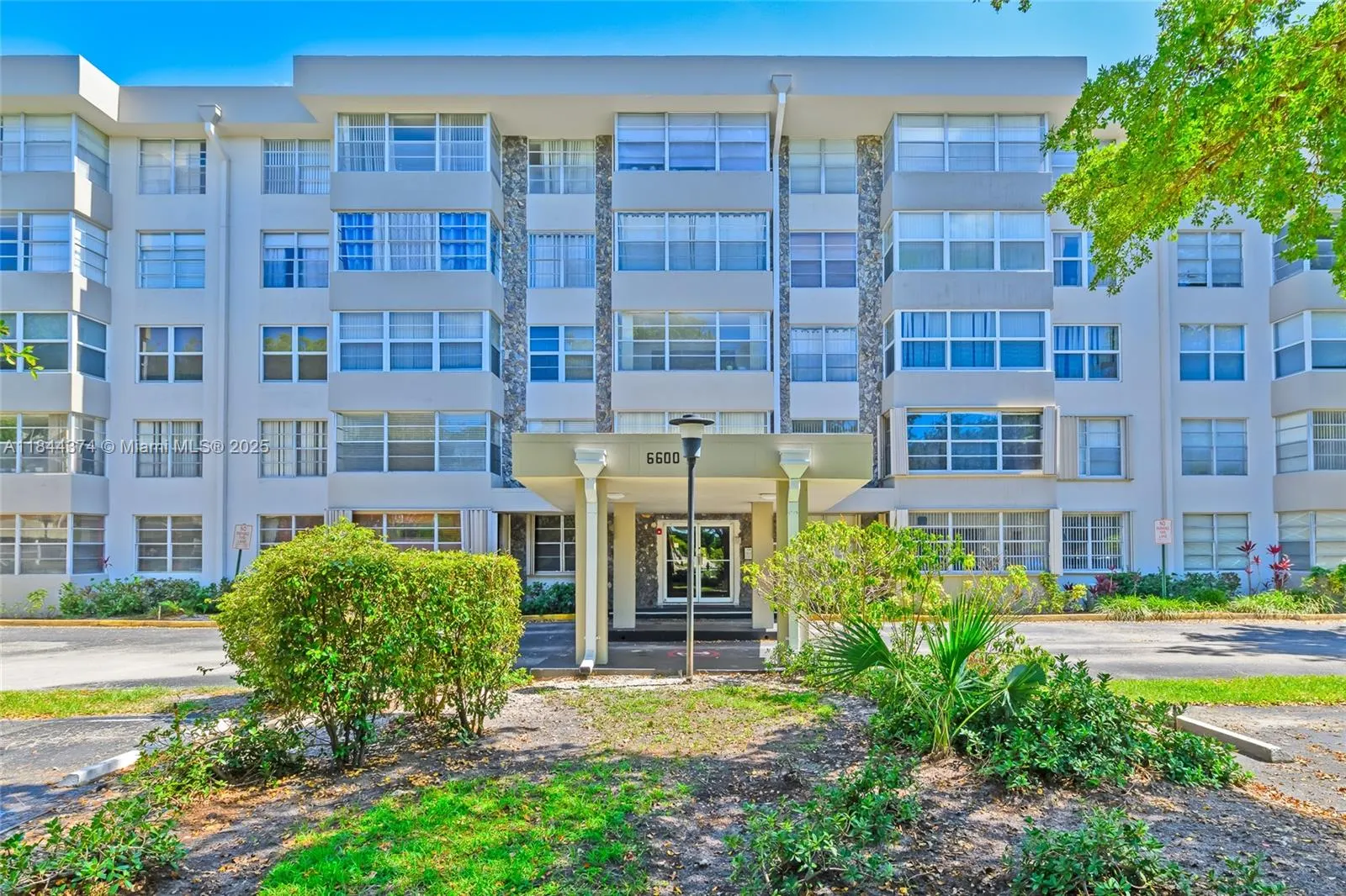6600 Cypress Rd, #106