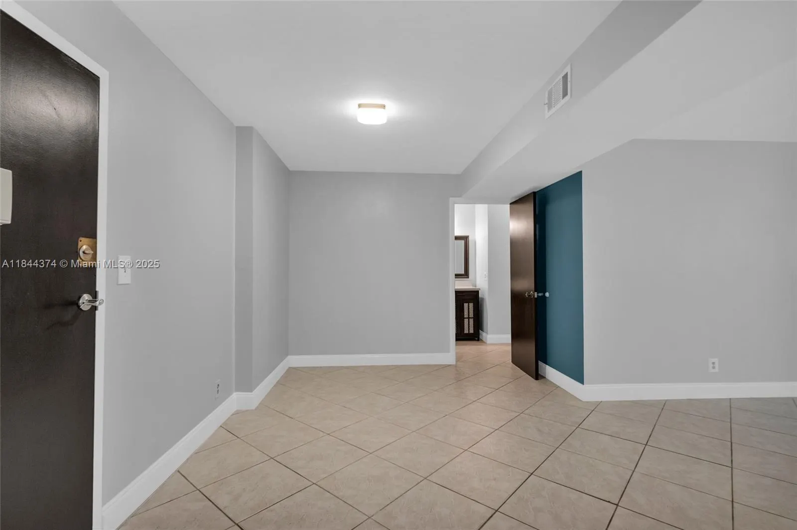 6600 Cypress Rd, #106