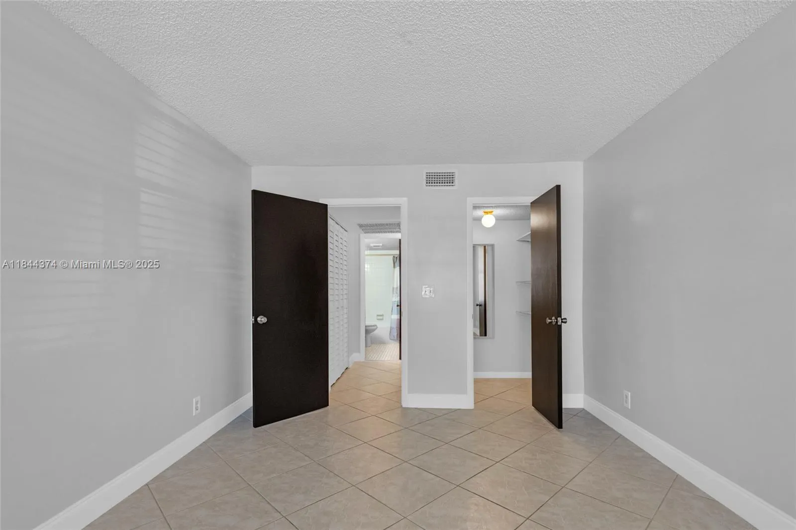 6600 Cypress Rd, #106