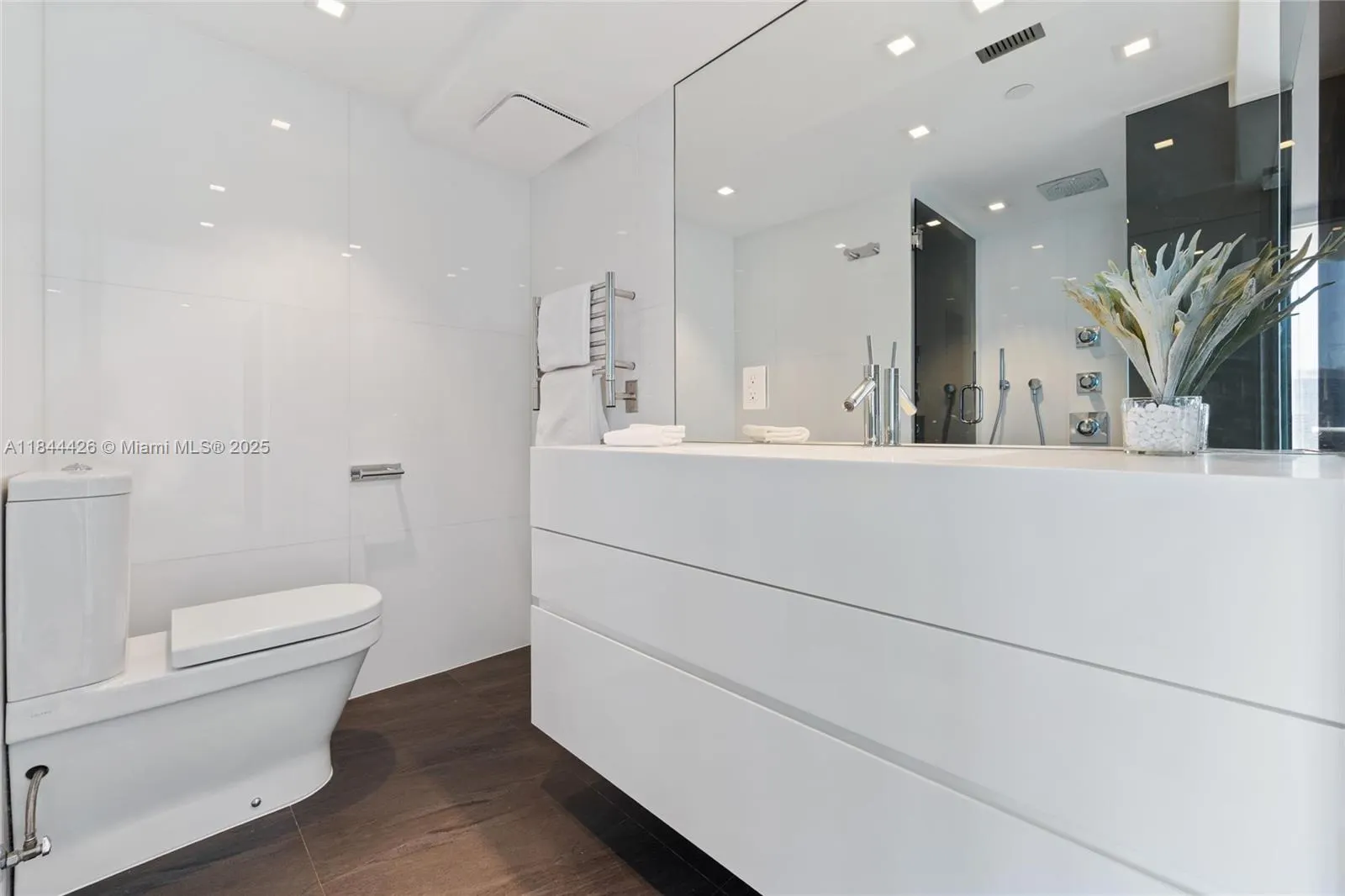 1800 Sunset Harbour Drive, #1702/4