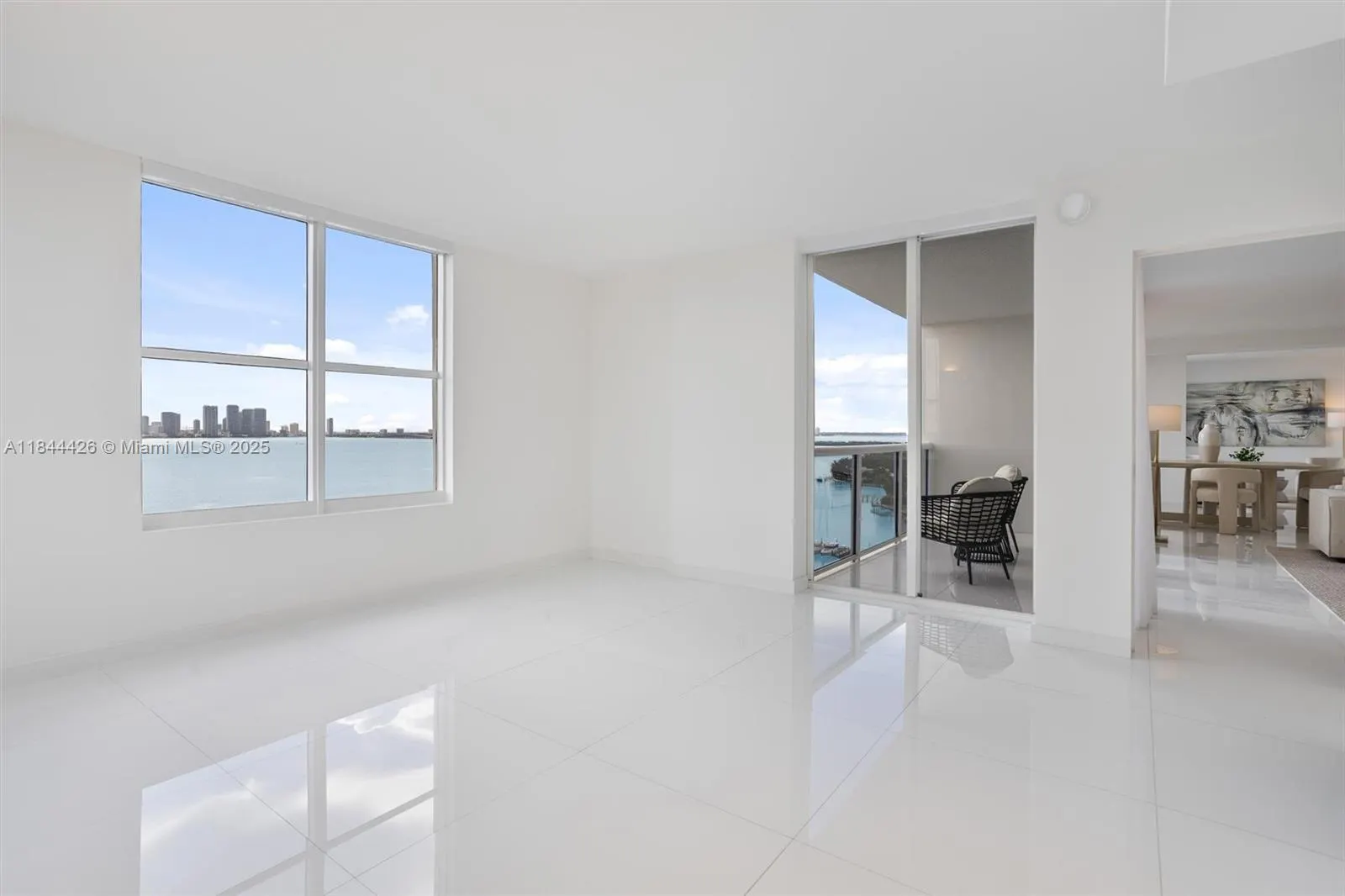 1800 Sunset Harbour Drive, #1702/4